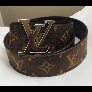 Louis Vuitton Men’s Initialles Belt
